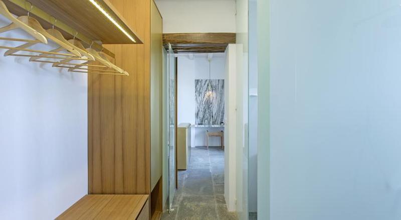 Hide Out Suites 迈洛波塔斯 外观 照片